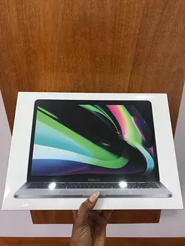 otros electronicos - Macbook Pro 2022 M2 8gb RAM 256gb