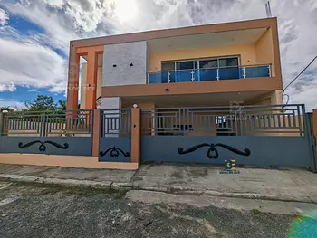 casas - Se Vende Dos Viviendas en Una, Residencial Naime.