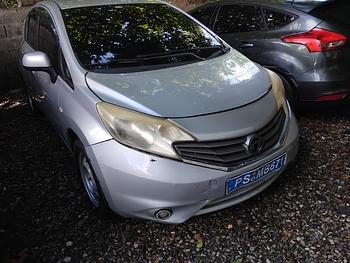 carros - NISSAN NOTE