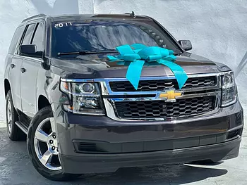 jeepetas y camionetas - CHEVROLET TAHOE LT 2017