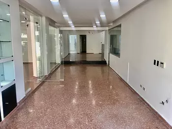 oficinas y locales comerciales - Local Comercial  de 300 MT2