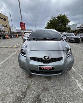 carros - Toyota Vitz 2009