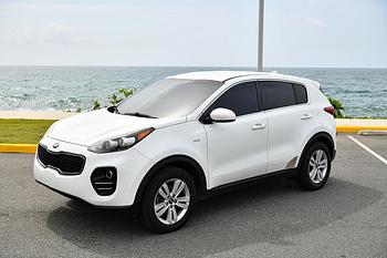 jeepetas y camionetas - Kia Sportage LX 4x4 2017 – en excelente condiciones. 📍 Santo Domingo, Distrito 