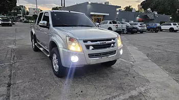 jeepetas y camionetas - Isuzu dmax full 2012 automática 4x4