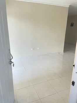 apartamentos - se Alquila Apartamento 2do nivel en el Hazim San Pedro de Macorís 