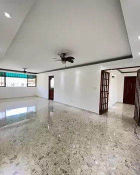 oficinas y locales comerciales - Rento apartamento en piantini 
