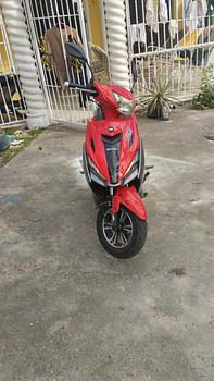 motores y pasolas - Vendo pasola Tauro BZ-150 muy poco uso está nueva tiene todo en perfecto estado.