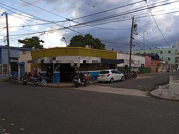 otros inmuebles - Venta De Súper Local Comercial En La Romana