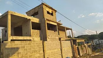 solares y terrenos - Vendo Casa en Construcción (Mejora)