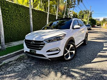 jeepetas y camionetas - Hyundai Tucson Value Edition 2017, 1.6 4 Cilindros