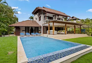 casas vacacionales y villas - Lujosa Villa Totalmente Amueblada en Casa de Campo 