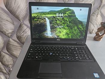 computadoras y laptops - Dell precision 3520