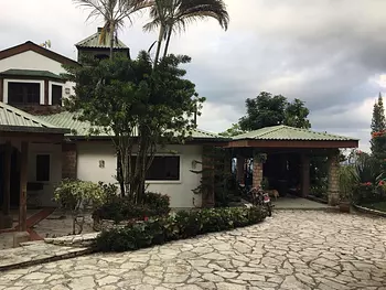 casas vacacionales y villas - Vendo casa de veraneo en la montaña de La colonia cambista 