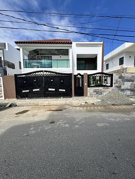 casas - venta de casa de lujo en la autopista de san isidro brisa oriental Santo Domingo