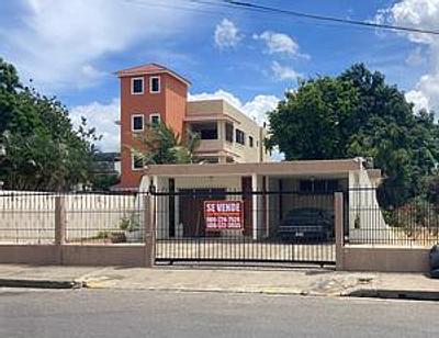 Corotos | CASA EN EL CENTRO DE MAO, VALVERDE