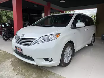 jeepetas y camionetas - TOYOTA SIENNA 2017