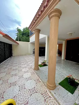 casas - 🚨OPORTUNIDAD‼ ubicada en excelente zona de la 📍Independencia, (Las Acacias)