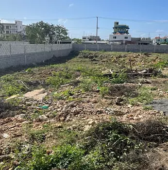 solares y terrenos - Solar de 2,000 metros cuadrados en Prado Oriental, Autopista de San Isidro