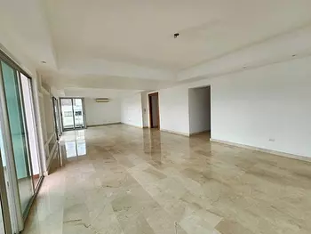 apartamentos - Apartamento en alquiler #24-1068 amplios espacios, balcón, piscina, gimnasio.