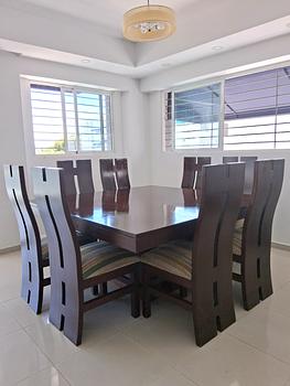 muebles y colchones - Comedor en cahoba, 8 sillas