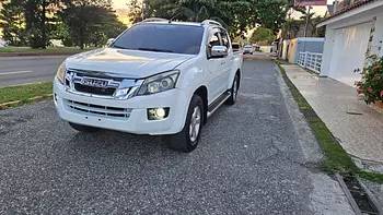 jeepetas y camionetas - Isuzu dmax 2014 full 