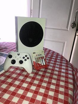 consolas y videojuegos - XBOX SERIE S nueva