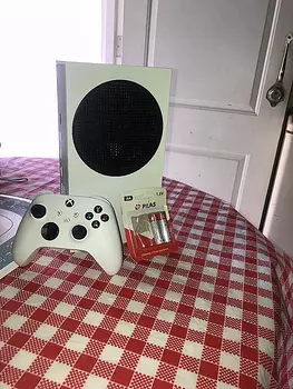 consolas y videojuegos - XBOX SERIE S nueva