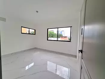 apartamentos - Vendo Apartamento de Una Habitación en la Avenida Independencia, Santo Domingo