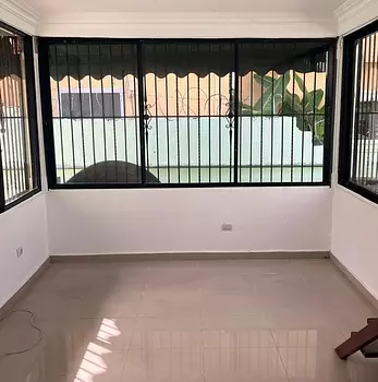 casas - VENDO CASA EN VISTA HERMOSA DE OPORTUNIDAD 