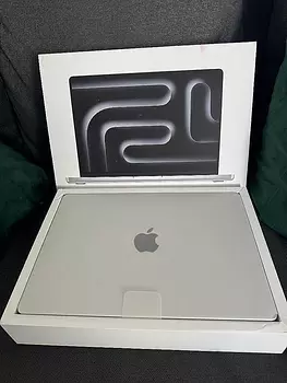 computadoras y laptops - MacBook Pro m4 chip de 14 pulgadas 16/1tb  2024 