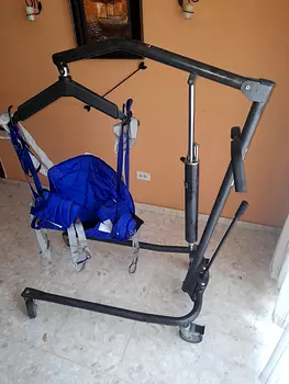 equipos profesionales - Grua hidráulica para movilizar paciente 