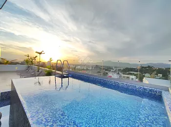 apartamentos - 7MO NIVEL DE 210 MTS2 CON GIMNASIO Y PISCINA INFINITY LA ESMERALDA SANTIAGO 