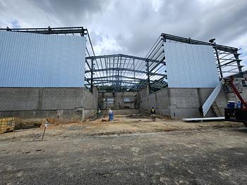 oficinas y locales comerciales - 🔵 Alquilo Nave 1,750 mts en villa aura 