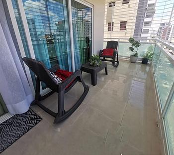 apartamentos - ALQUILO EN TORRE FAMILIAR APART. AMUEBLADO 3HAB.