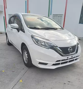 carros - Nissan versa note 2020