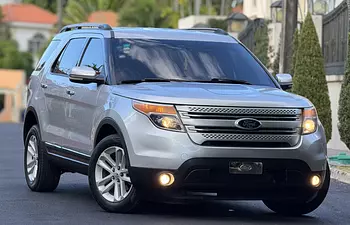 jeepetas y camionetas - Ford Explorer XLT 4X4 2013 Tres Filas  $715,000