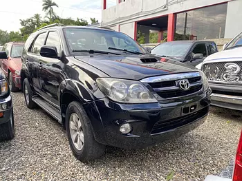 jeepetas y camionetas - TOYOTA FORTUNER 2008