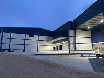 oficinas y locales comerciales - Alquilo Nave  2,000 mts prox merca Santo domingo 