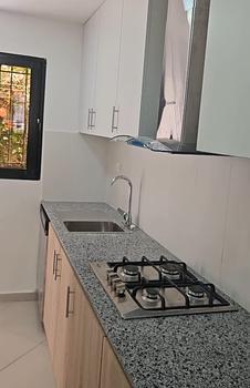 apartamentos - Alquiler de apartamento en Av. Lincoln - céntrico.