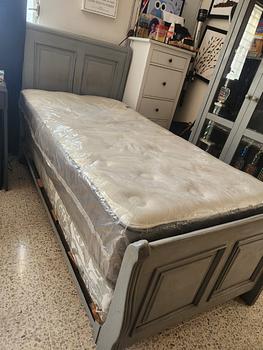 muebles y colchones - Cama Twin de caoba pintada