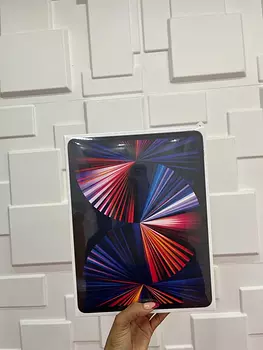 celulares y tabletas - iPad Pro 12.9 5ta generación 256gb Sellada