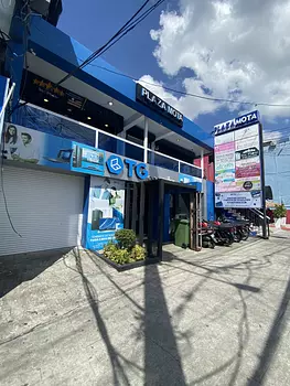 oficinas y locales comerciales - Rento Local Comercial En La Avenida Venezuela
