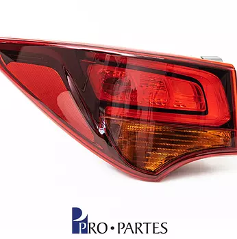 repuestos - Hyundai Santa fe Farol trasero izquierdo '16-'18 SIN LED VERSION MAGNA