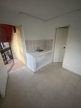 habitaciones y viviendas compartidas - Alquiler aparta estudio en el Edén, villa mella. 
