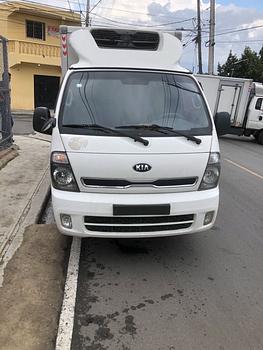 camiones y vehiculos pesados - Kia Bongo Refrigerado