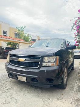 jeepetas y camionetas - Tahoe 2011, 4X4, 3 Filas de asientos, venta. 