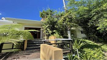 casas - Vendo espaciosa casa de dos niveles  en Los Ríos