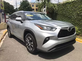 jeepetas y camionetas - TOYOTA HIGHLANDER XLE 2020