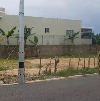 solares y terrenos - Terreno en Alquiler en Prado Oriental