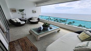 apartamentos - Apartamento en Juan Dolio, primera linea de playa, en venta
